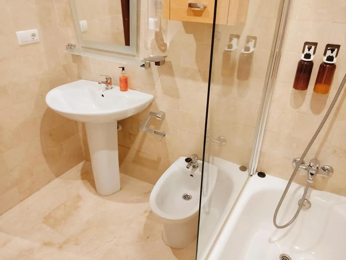 Homeyseville-Penthouse Cathedral Tomas De Ibarra St 6 Pax, Parking Optional