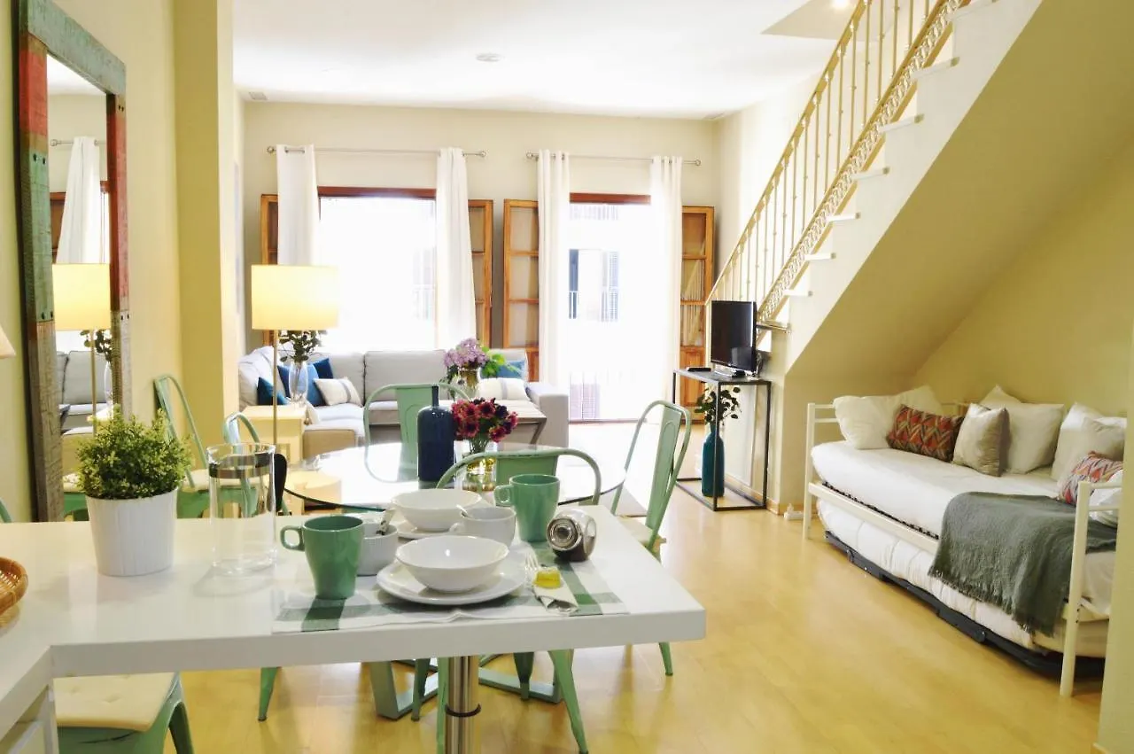 Homeyseville-Penthouse Cathedral Tomas De Ibarra St 6 Pax, Parking Optional