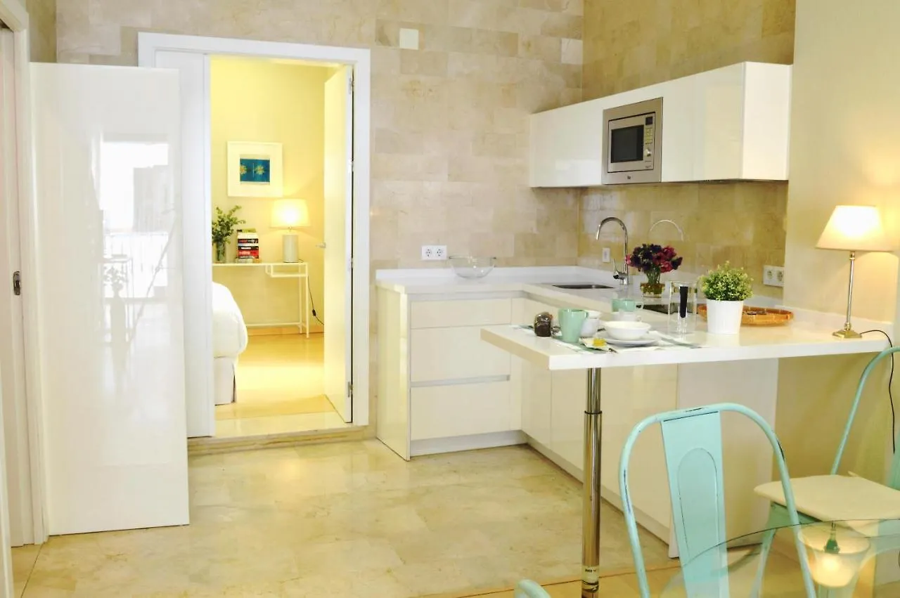 Homeyseville-Penthouse Cathedral Tomas De Ibarra St 6 Pax, Parking Optional Apartment